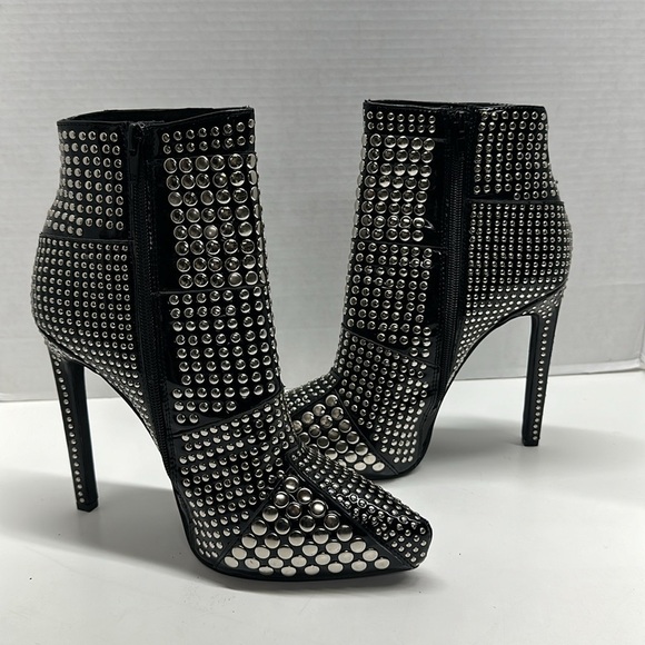 Jeffrey Campbell Shoes - Jeffrey Cambpell High Heeled Ankle Boots Studded Patent Leather Black Size 7.5